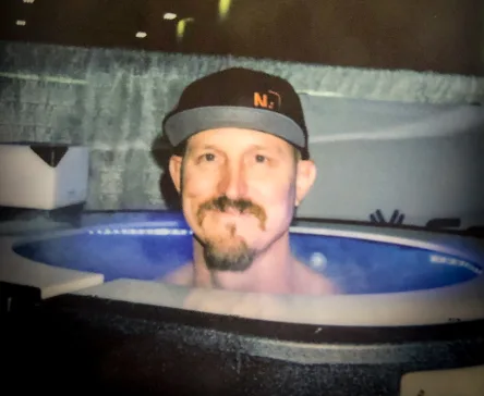 Mick Ebeling experiencing the XR Cryo Chamber at IHRSA 2019