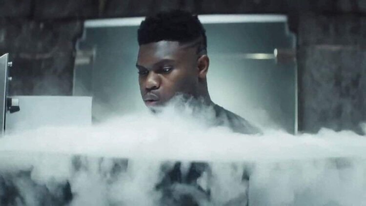 Zion Williamson recovering in the XR Cryotherapy Chamber