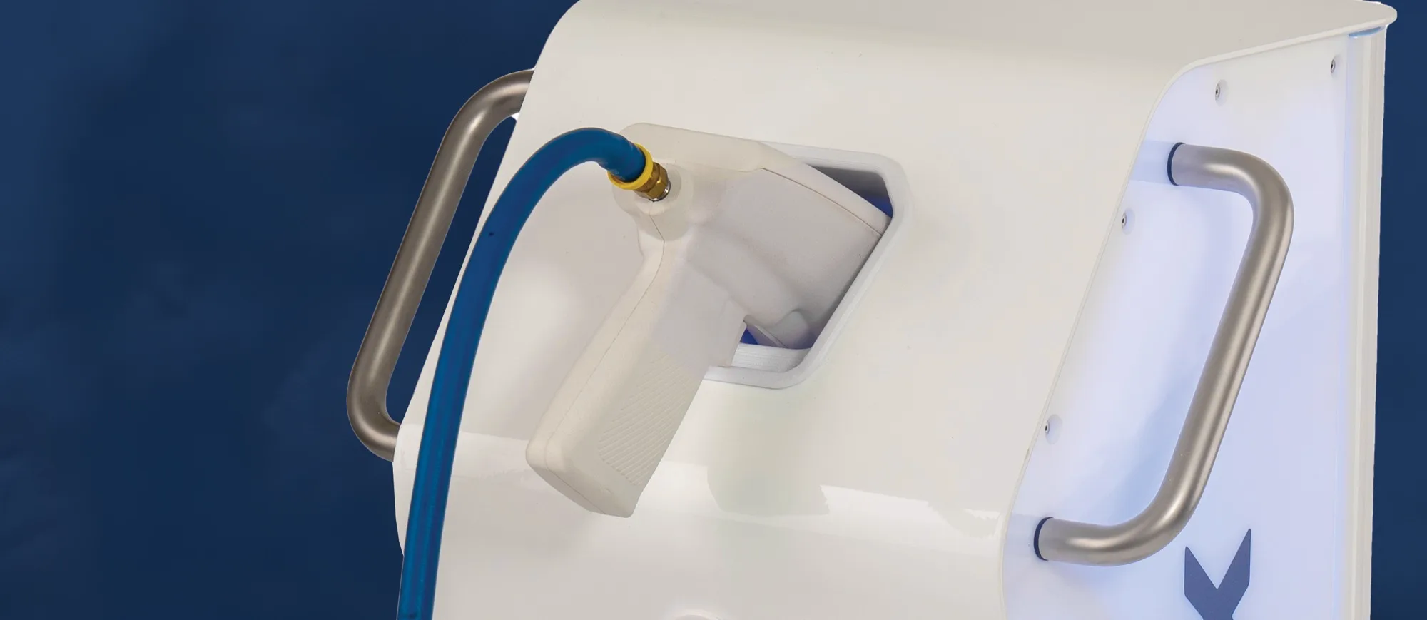 XR ISO handheld localized cryotherapy device